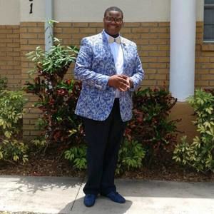 Meet your Posher, Victor